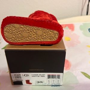 Infant UGG boots 2/3